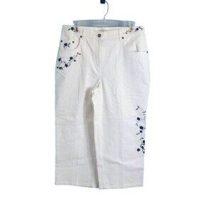 Christopher & Banks Size 10 Womens Capri Pants White Floral Embroidery Stretch